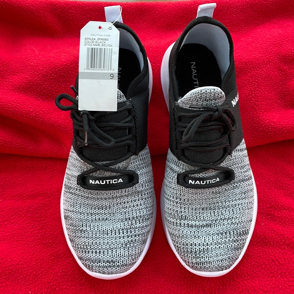 NAUTICAL TENNIS SHOES FOR WOMEN SIZE 9  NWT no box